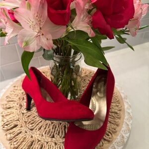 Super Adorable - Size 8 - Red Vegan-Suede Pumps